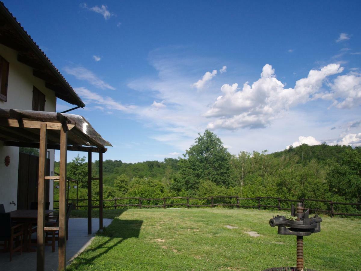 B&B Cascina Dei Levrieri Capriglio Eksteriør bilde